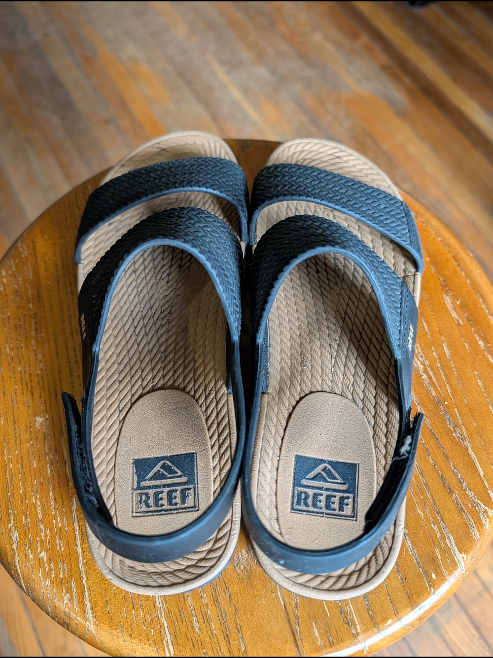 Reef Black and Tan Double-Strap Slingback Sandals - Picture 2 of 4